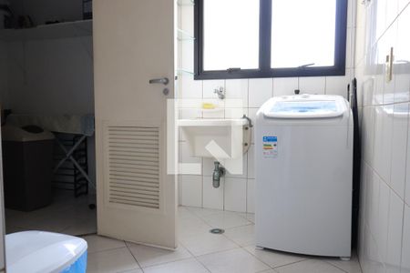 Apartamento à venda com 84m², 3 quartos e 2 vagasÁrea de Serviço