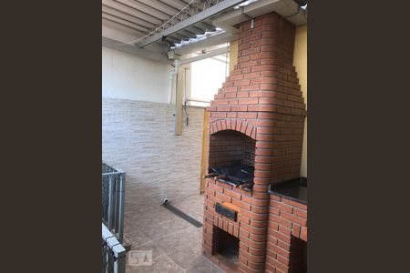 Casa à venda com 128m², 3 quartos e 4 vagas Casa à venda com 128m², 3 quartos e 4 vagasÁrea externa