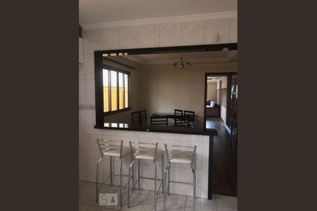 Casa à venda com 128m², 3 quartos e 4 vagas Casa à venda com 128m², 3 quartos e 4 vagasCozinha