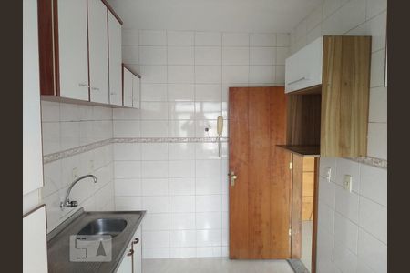 Cozinha de apartamento para alugar com 1 quarto, 48m² em Tanque, Rio de Janeiro