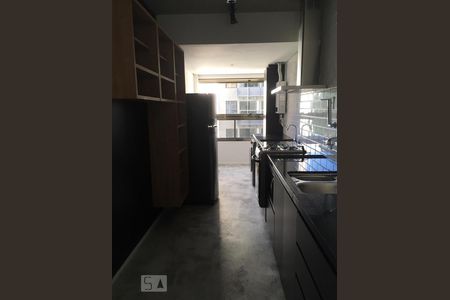 Cozinha de apartamento para alugar com 1 quarto, 71m² em Jardim Fonte do Morumbi, São Paulo