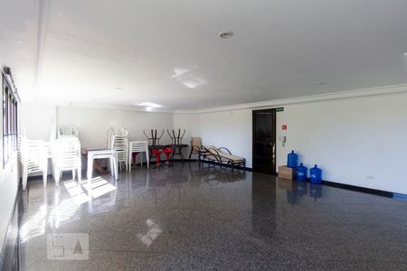Apartamento à venda com 71m², 2 quartos e 2 vagasSalão de Festas