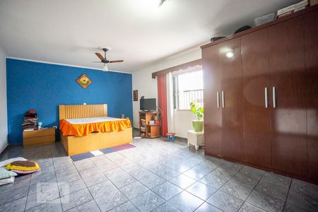 Casa à venda com 280m², 6 quartos e 8 vagasQuarto suíte 03