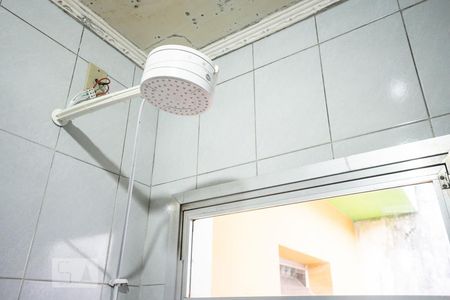 Casa à venda com 280m², 6 quartos e 8 vagasChuveiro