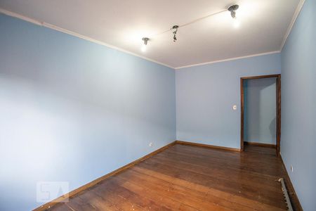 Casa à venda com 280m², 6 quartos e 8 vagasQuarto 02 casa fundos