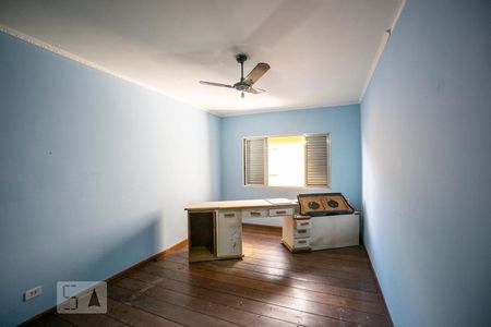 Casa à venda com 280m², 6 quartos e 8 vagasQuarto 01 casa fundos