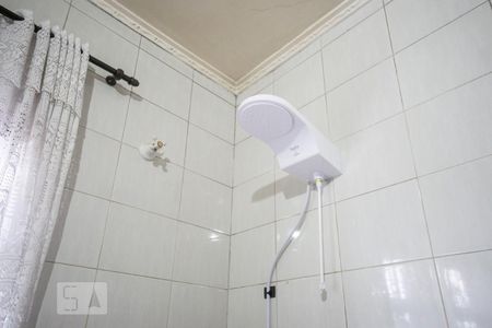 Casa à venda com 280m², 6 quartos e 8 vagasChuveiro