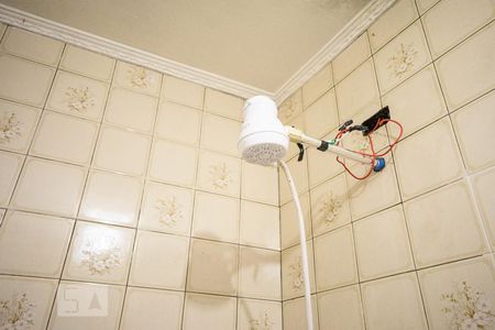 Casa à venda com 280m², 6 quartos e 8 vagasBanheiro de serviço