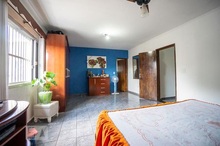 Casa à venda com 280m², 6 quartos e 8 vagasQuarto suíte 03