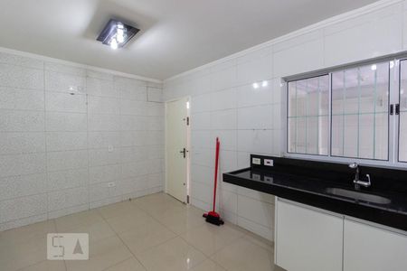 Casa para alugar com 300m², 8 quartos e 2 vagasCozinha