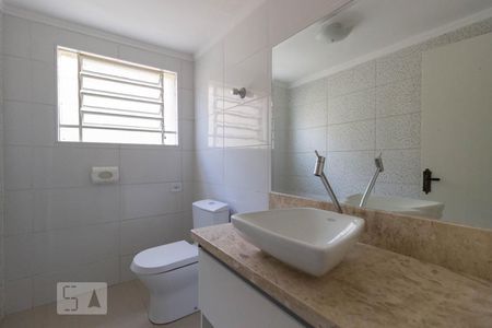 Casa para alugar com 300m², 8 quartos e 2 vagasBanheiro