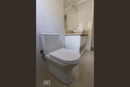 Casa para alugar com 300m², 8 quartos e 2 vagasBanheiro