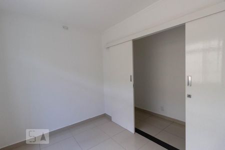 Casa para alugar com 300m², 8 quartos e 2 vagasQuarto