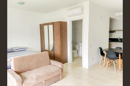 Studio para alugar com 45m², 1 quarto e 1 vaga Studio para alugar com 45m², 1 quarto e 1 vagaSala
