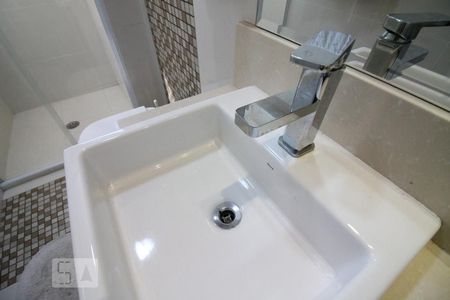 Banheiro de apartamento à venda com 3 quartos, 93m² em Vila Dom Pedro I, São Paulo