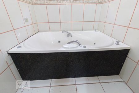 Casa à venda com 300m², 5 quartos e 8 vagas Casa à venda com 300m², 5 quartos e 8 vagasBanheiro