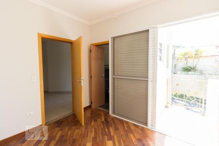 Casa à venda com 300m², 5 quartos e 8 vagas Casa à venda com 300m², 5 quartos e 8 vagasQuarto Suíte 2
