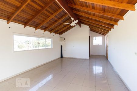 Casa à venda com 300m², 5 quartos e 8 vagas Casa à venda com 300m², 5 quartos e 8 vagasCobertura