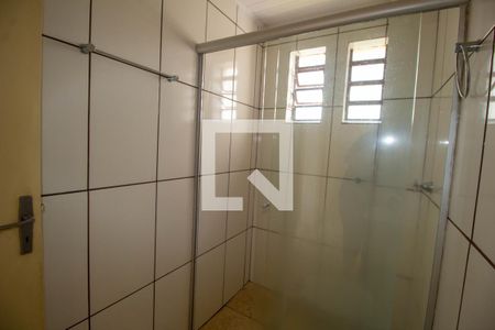 Banheiro de apartamento para alugar com 1 quarto, 52m² em Centro, São Leopoldo
