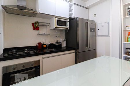 Cozinha de apartamento à venda com 1 quarto, 45m² em Campo Belo, São Paulo