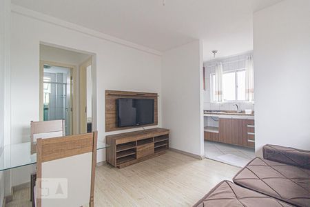 Sala de apartamento para alugar com 1 quarto, 50m² em Novo Mundo, Curitiba