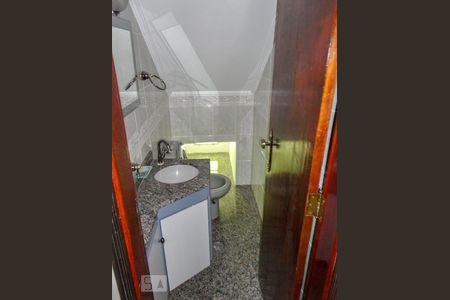 Lavabo de casa para alugar com 5 quartos, 329m² em Vila Ester, Guarulhos