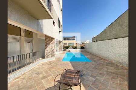 Apartamento à venda com 71m², 3 quartos e 1 vagaÁrea comum - Piscina