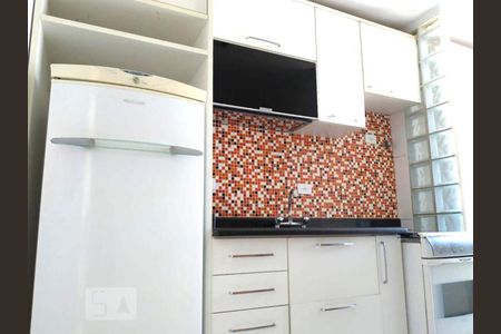 Cozinha  de apartamento à venda com 2 quartos, 60m² em Vila Campestre, São Paulo
