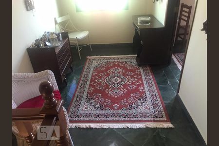 Casa à venda com 700m², 4 quartos e 3 vagasDetalhe