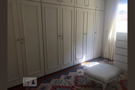 Casa à venda com 700m², 4 quartos e 3 vagasCloset do quarto
