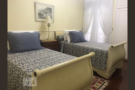 Casa à venda com 700m², 4 quartos e 3 vagasQuarto