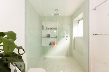 Apartamento à venda com 277m², 4 quartos e 3 vagas Apartamento à venda com 277m², 4 quartos e 3 vagasSuíte