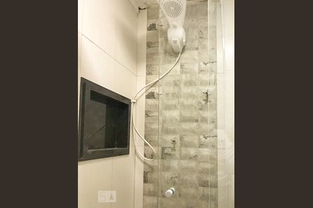 Banheiro  de apartamento para alugar com 1 quarto, 20m² em Bela Vista, São Paulo
