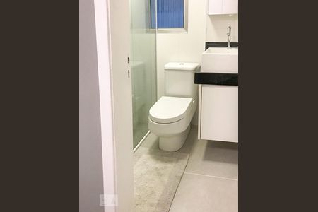 Banheiro  de apartamento para alugar com 1 quarto, 20m² em Bela Vista, São Paulo