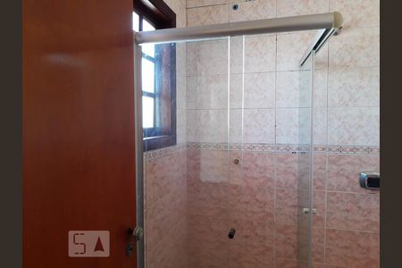 Casa à venda com 120m², 3 quartos e 2 vagas Casa à venda com 120m², 3 quartos e 2 vagasBanheiro