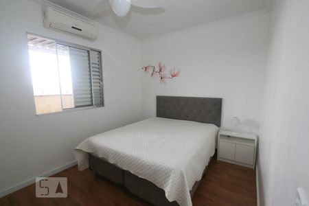 Apartamento à venda com 135m², 2 quartos e 3 vagas Apartamento à venda com 135m², 2 quartos e 3 vagasQuarto 1