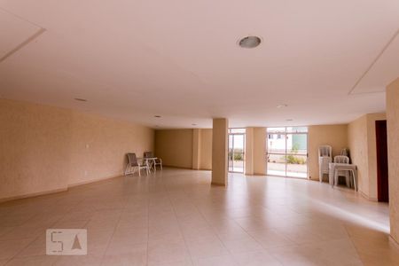 Apartamento à venda com 135m², 4 quartos e 3 vagas Apartamento à venda com 135m², 4 quartos e 3 vagasÁrea comum - Salão de festas