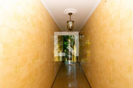 Casa à venda com 450m², 4 quartos e 5 vagas Casa à venda com 450m², 4 quartos e 5 vagasHall de entrada