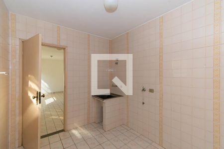 Casa à venda com 450m², 4 quartos e 5 vagas Casa à venda com 450m², 4 quartos e 5 vagasÁrea de Serviço