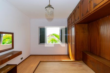 Casa à venda com 450m², 4 quartos e 5 vagas Casa à venda com 450m², 4 quartos e 5 vagasSuíte 1