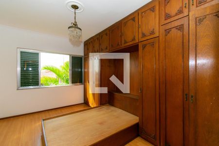 Casa à venda com 450m², 4 quartos e 5 vagas Casa à venda com 450m², 4 quartos e 5 vagasSuíte 1