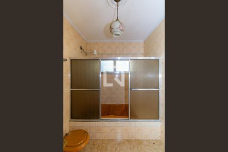 Casa à venda com 450m², 4 quartos e 5 vagas Casa à venda com 450m², 4 quartos e 5 vagasBanheiro 3