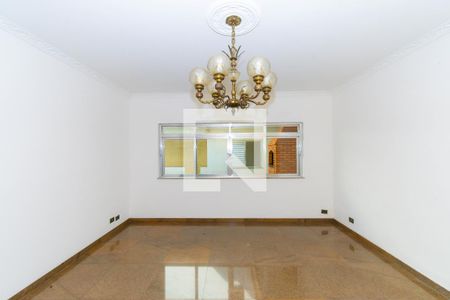 Casa à venda com 450m², 4 quartos e 5 vagas Casa à venda com 450m², 4 quartos e 5 vagasSala de Jantar