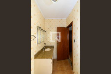 Casa à venda com 450m², 4 quartos e 5 vagas Casa à venda com 450m², 4 quartos e 5 vagasBanheiro da Suíte 2