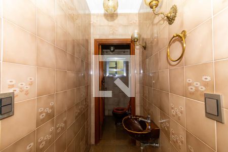 Casa à venda com 450m², 4 quartos e 5 vagas Casa à venda com 450m², 4 quartos e 5 vagasLavabo