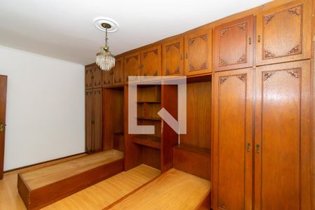 Casa à venda com 450m², 4 quartos e 5 vagas Casa à venda com 450m², 4 quartos e 5 vagasSuíte 2