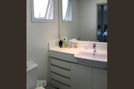 Banheiro da Suíte de apartamento para alugar com 1 quarto, 56m² em Planalto Paulista, São Paulo