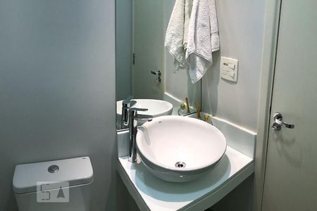 Lavabo de apartamento para alugar com 1 quarto, 56m² em Planalto Paulista, São Paulo