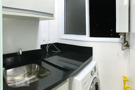 Área de serviço de apartamento para alugar com 1 quarto, 56m² em Planalto Paulista, São Paulo