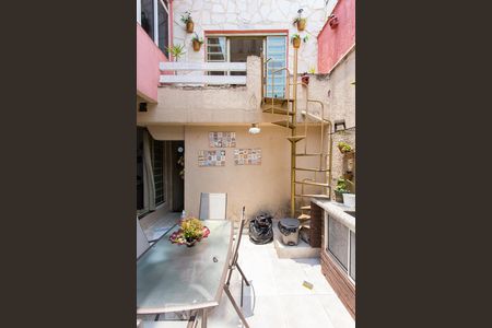 Casa à venda com 320m², 3 quartos e 4 vagasÁrea Externa